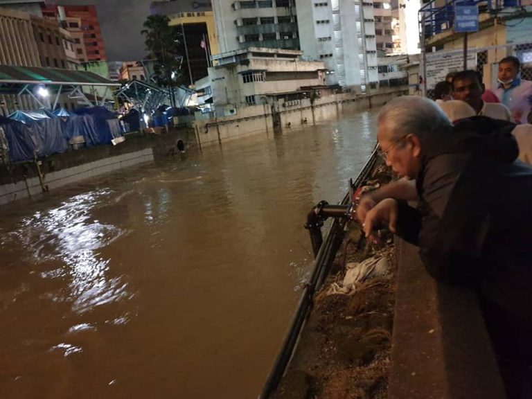 KL DILANDA BANJIR KILAT | Laman Web MKN