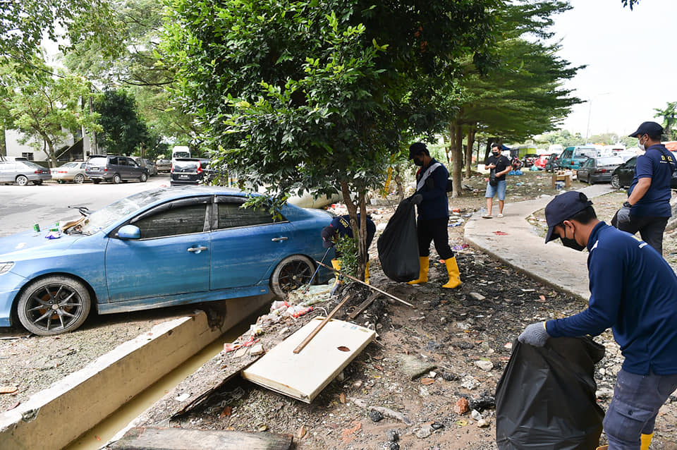 MISI BANTUAN BANJIR DBKL DI TAMAN SRI MUDA  Laman Web MKN